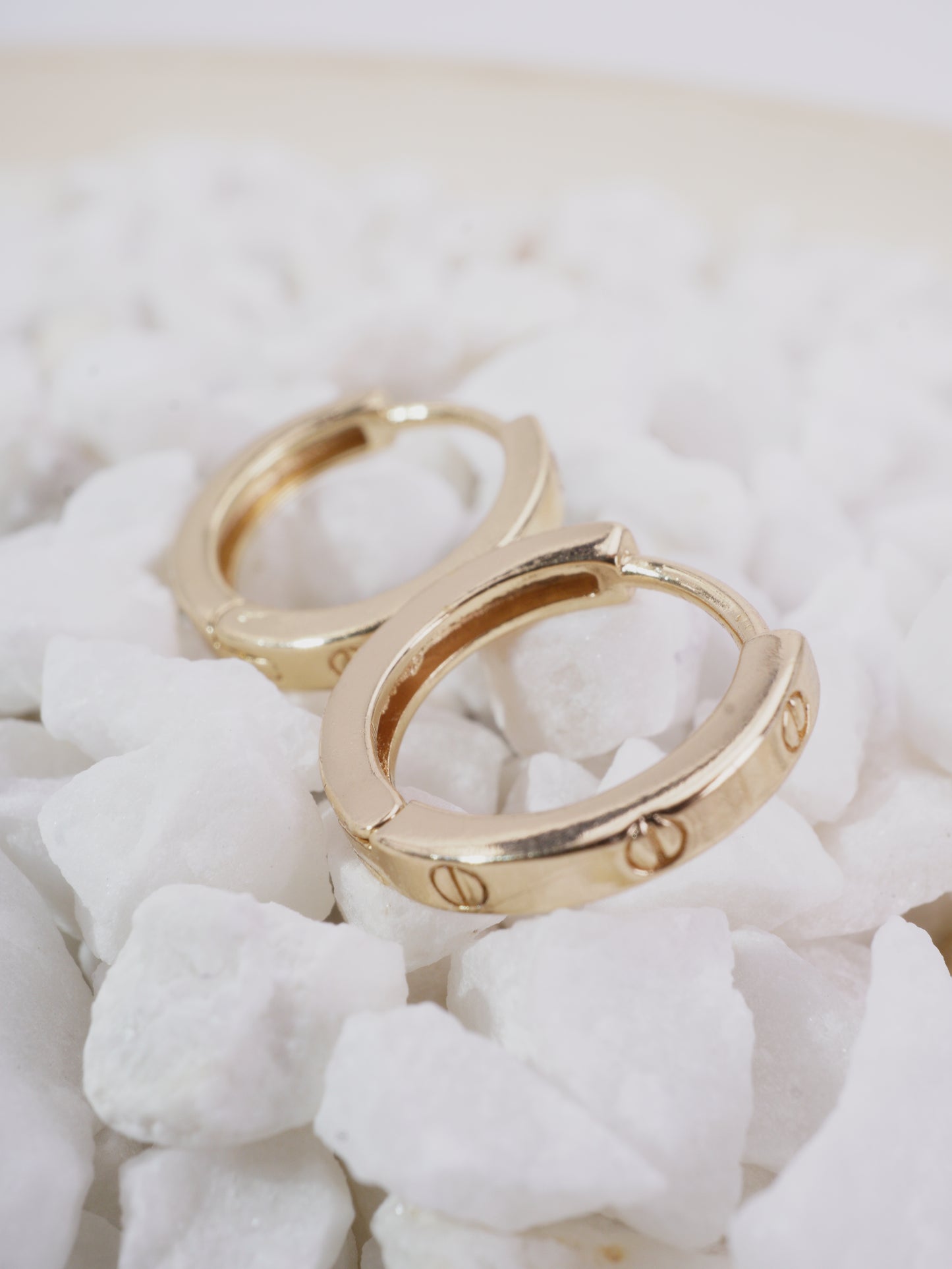 CANDONGAS CARTIER DELGADAS LISAS MEDIANAS