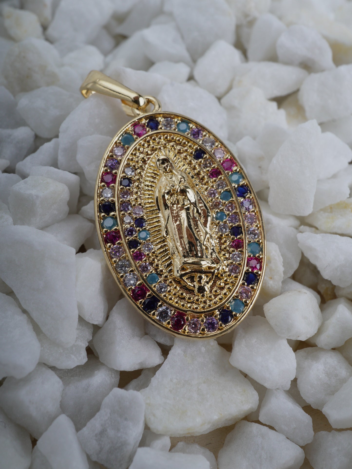 DIJE VIRGEN GUADALUPE GRANDE DOBLE BORDE CIRCONES