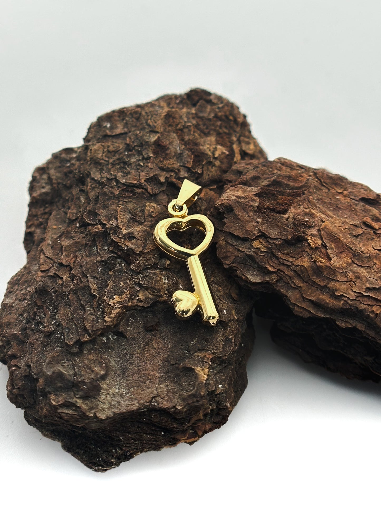 DIJE SILUETA LLAVE CORAZON