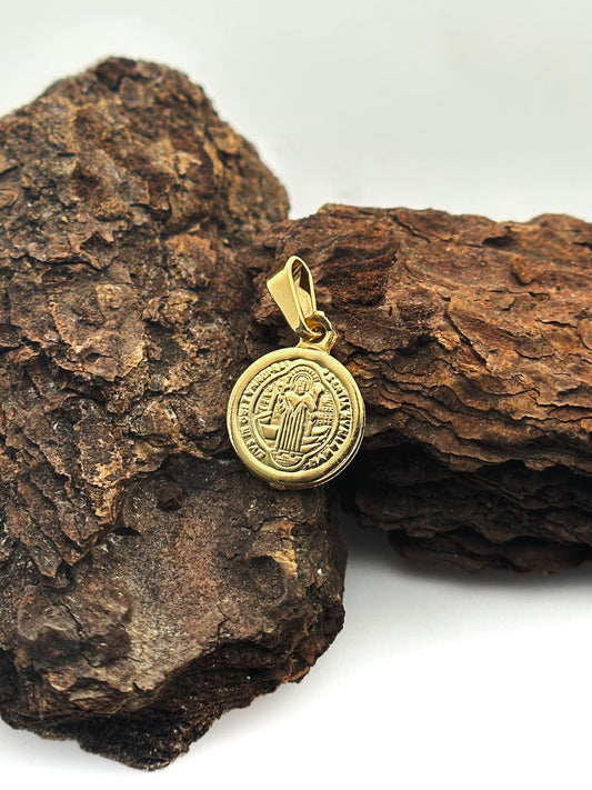 DIJE MEDALLA SAN BENITO PEQUEÑA