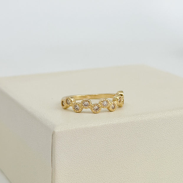 ANILLO ENTRELAZADO CON CIRCONES BLANCOS DM