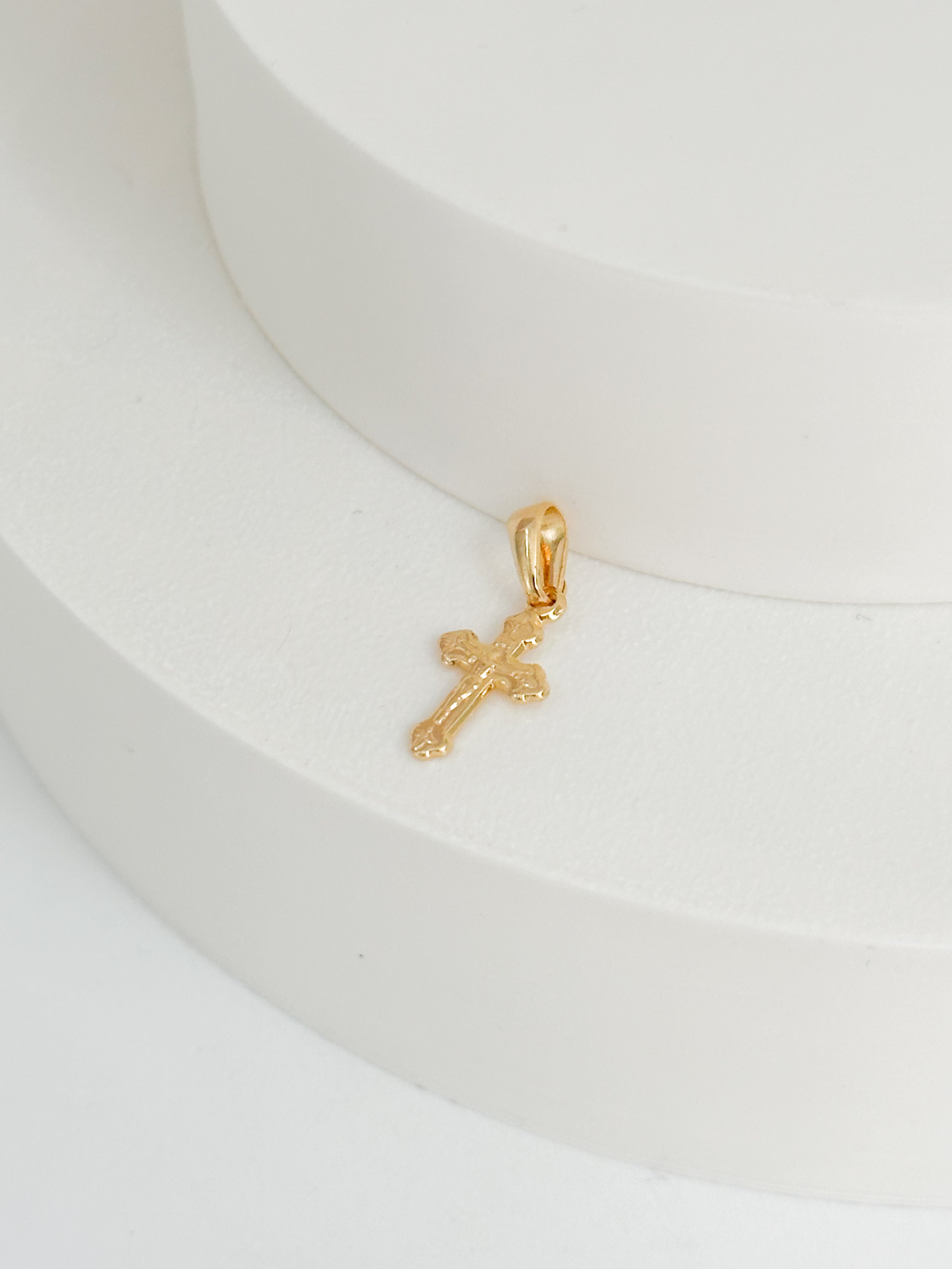 DIJE MINI CRUZ CRISTO LISO DM