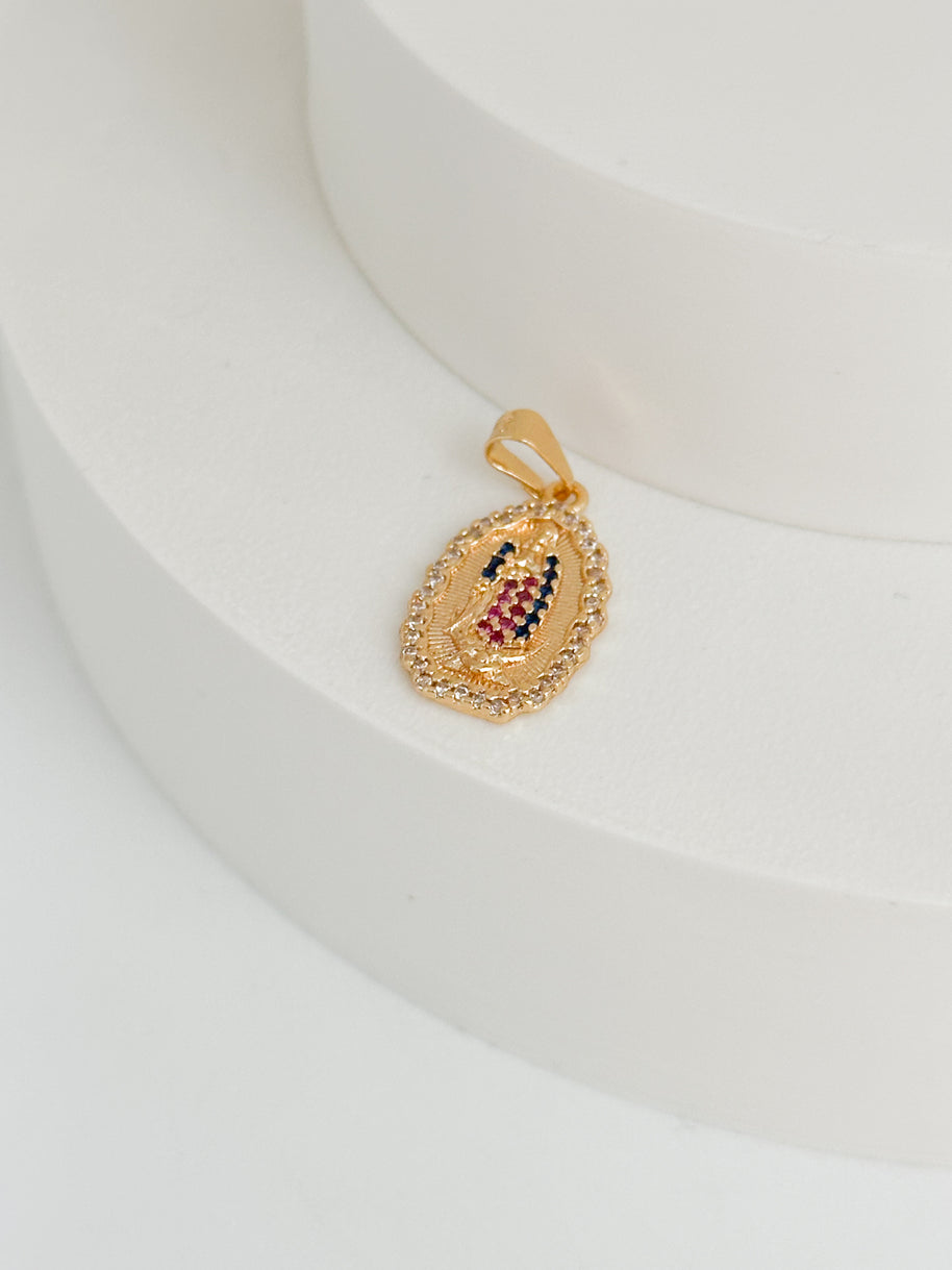 DIJE VIRGEN GUADALUPE BORDE CIRCON BLANCO CENTRO COLORES DM