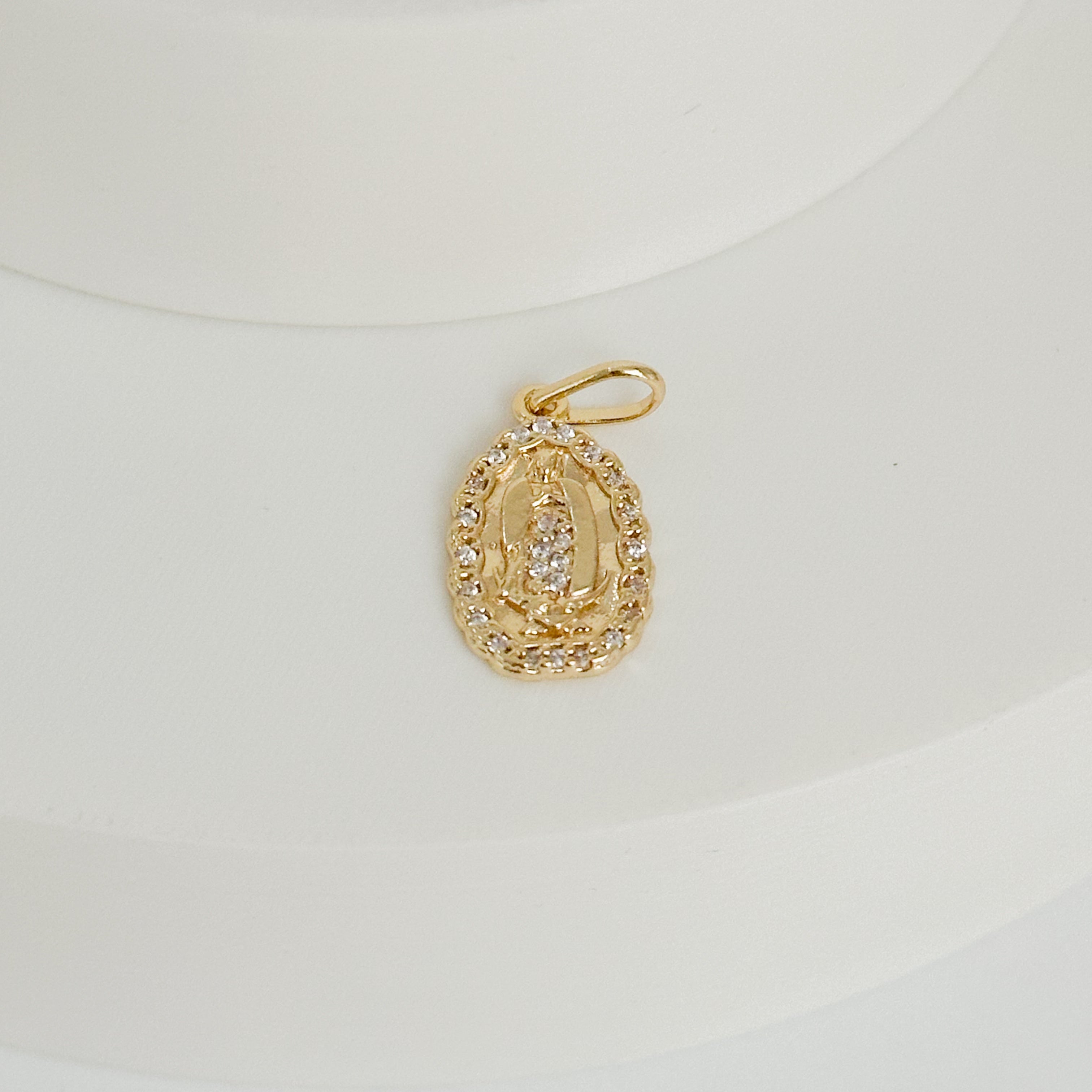 DIJE VIRGEN GUADALUPE BORDE Y CENTRO CIRCON BLANCO DM