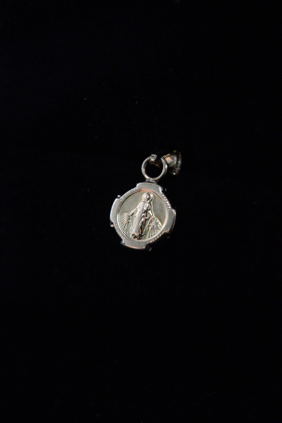 DIJE MEDALLA VIRGEN MILAGROSA PEQUEÑO BORDE RECTO 0,55GR
