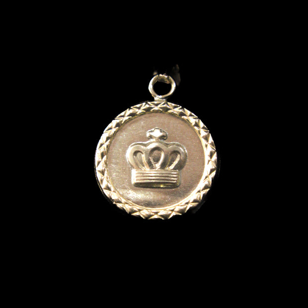 DIJE MEDALLA CORONA REINA BORDE DIAMANTADO MEDIANA 0,85GR