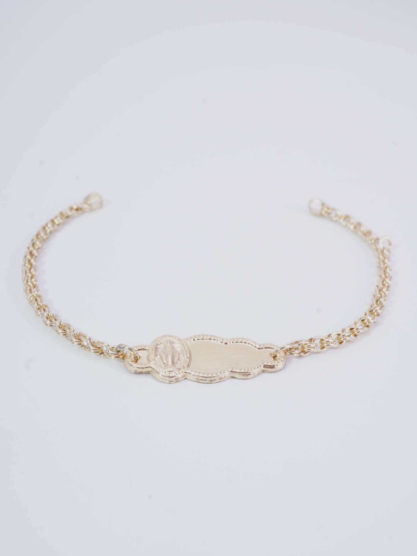 PULSRA PLACA BEBE PLACA VIRGEN MILAGROSA