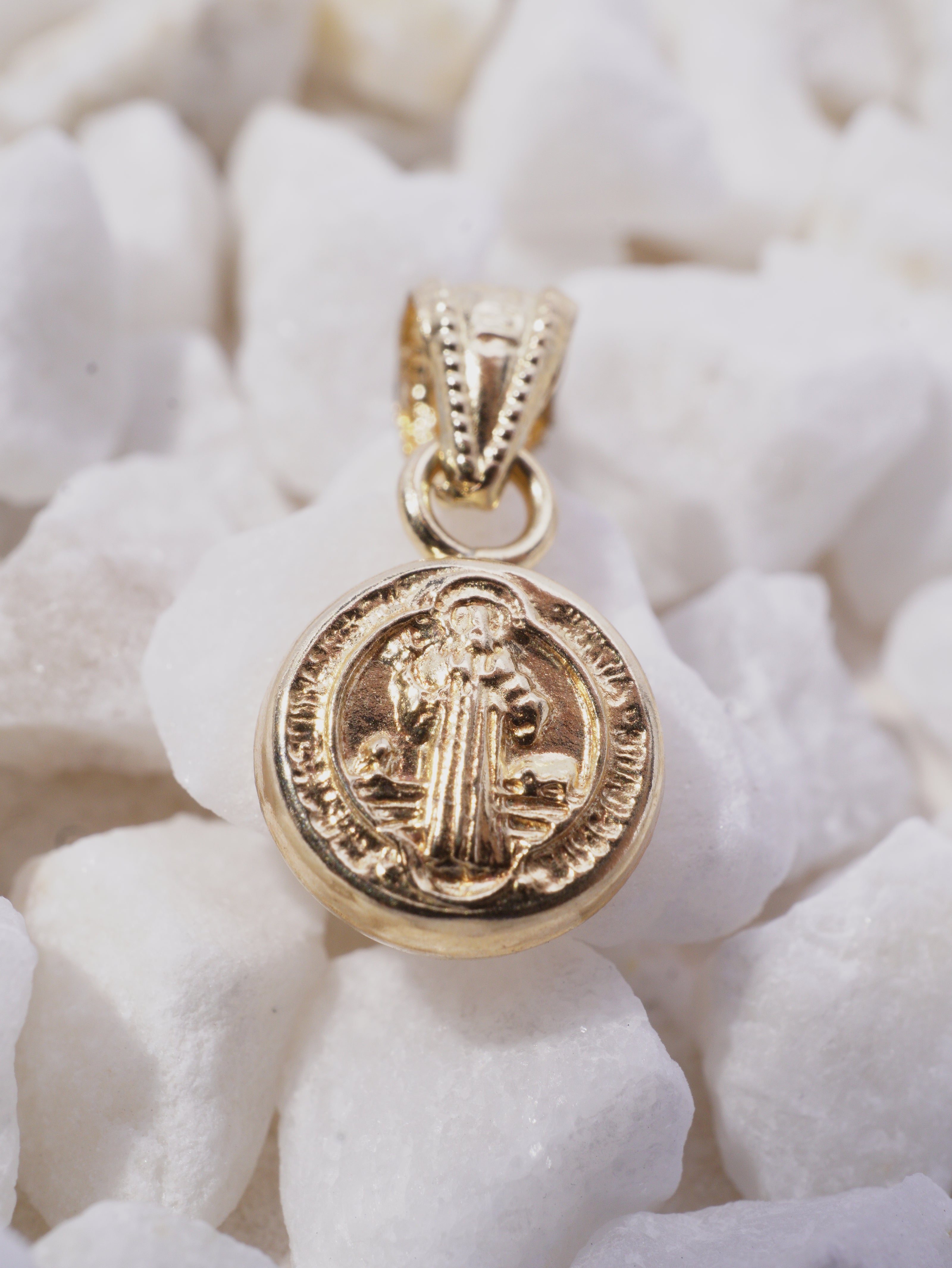 DIJE MINI MEDALLA SAN BENITO