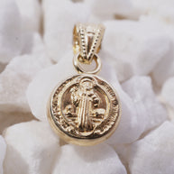 DIJE MINI MEDALLA SAN BENITO