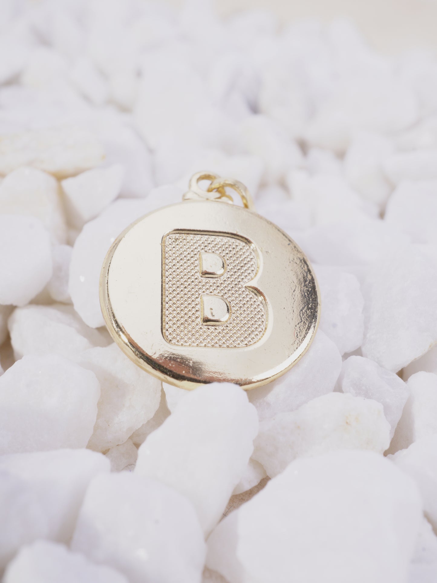 DIJE MEDALLA LETRA B