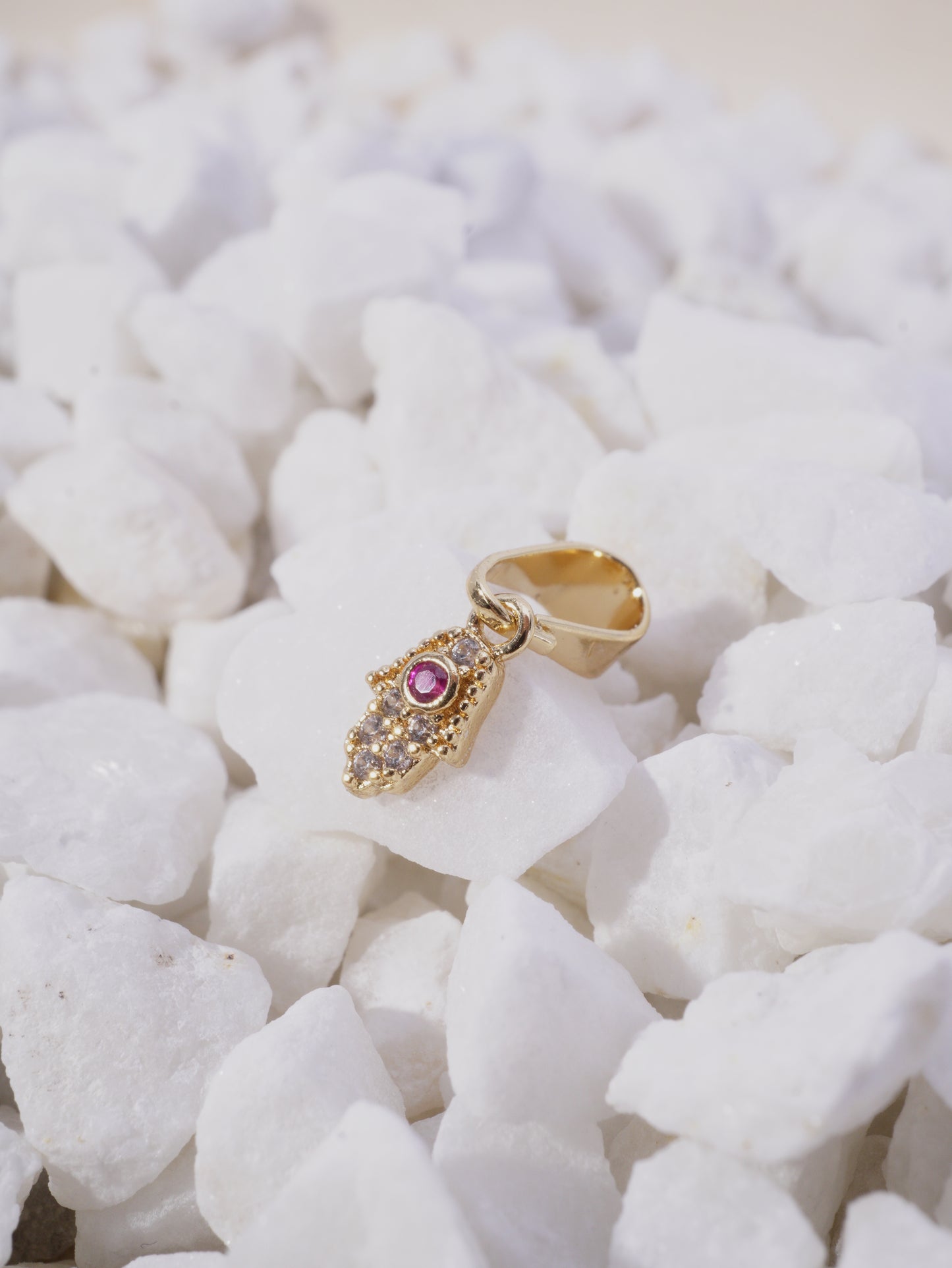 DIJE MINI MANO HAMSA CON CIRCONES