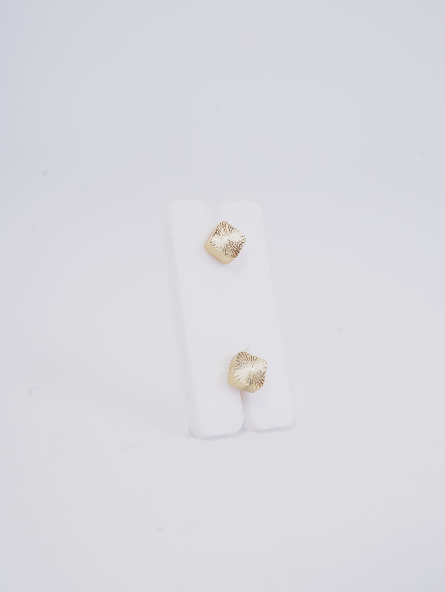 TOPO SOL EXCLUSIVO CUADRADO 4MM