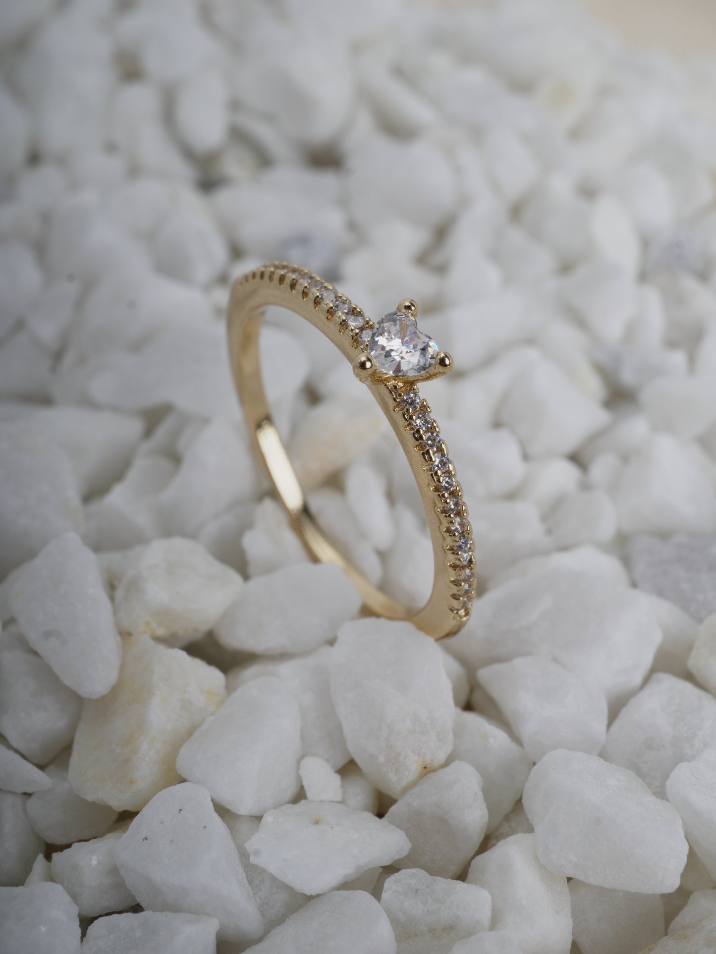 ANILLO CIRCON CORAZON BLANCO