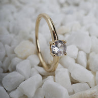 ANILLO COMPROMISO CON CIRCON BLANCO