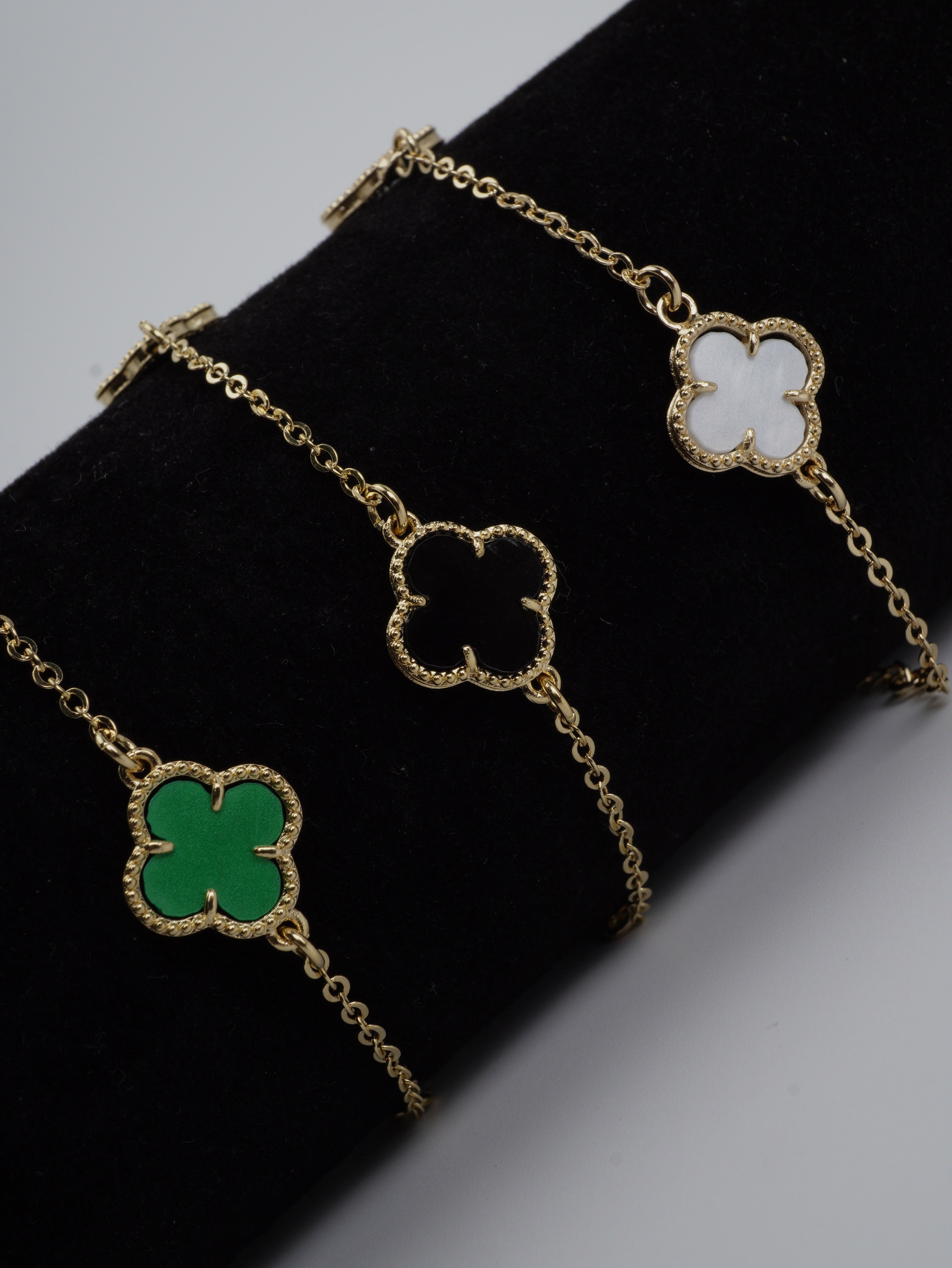 PULSERA VAN CLEEF NEGRA, VERDE Y BLANCA