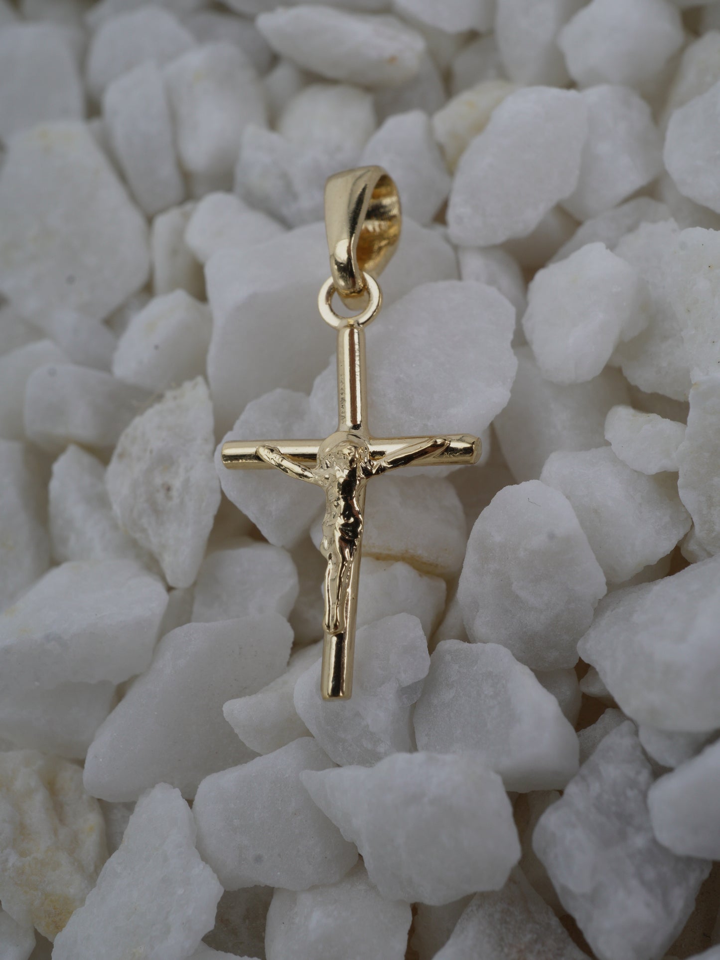 DIJE CRUZ CRISTO LISO PEQUEÑO