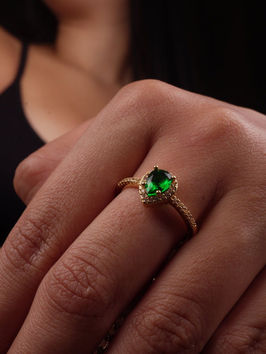 ANILLO PIERA GOTA VERDE CIRCONES LADO Y LADO BLANCOS