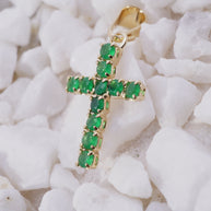DIJE CIRCONES VERDES CRUZ MEDIANA
