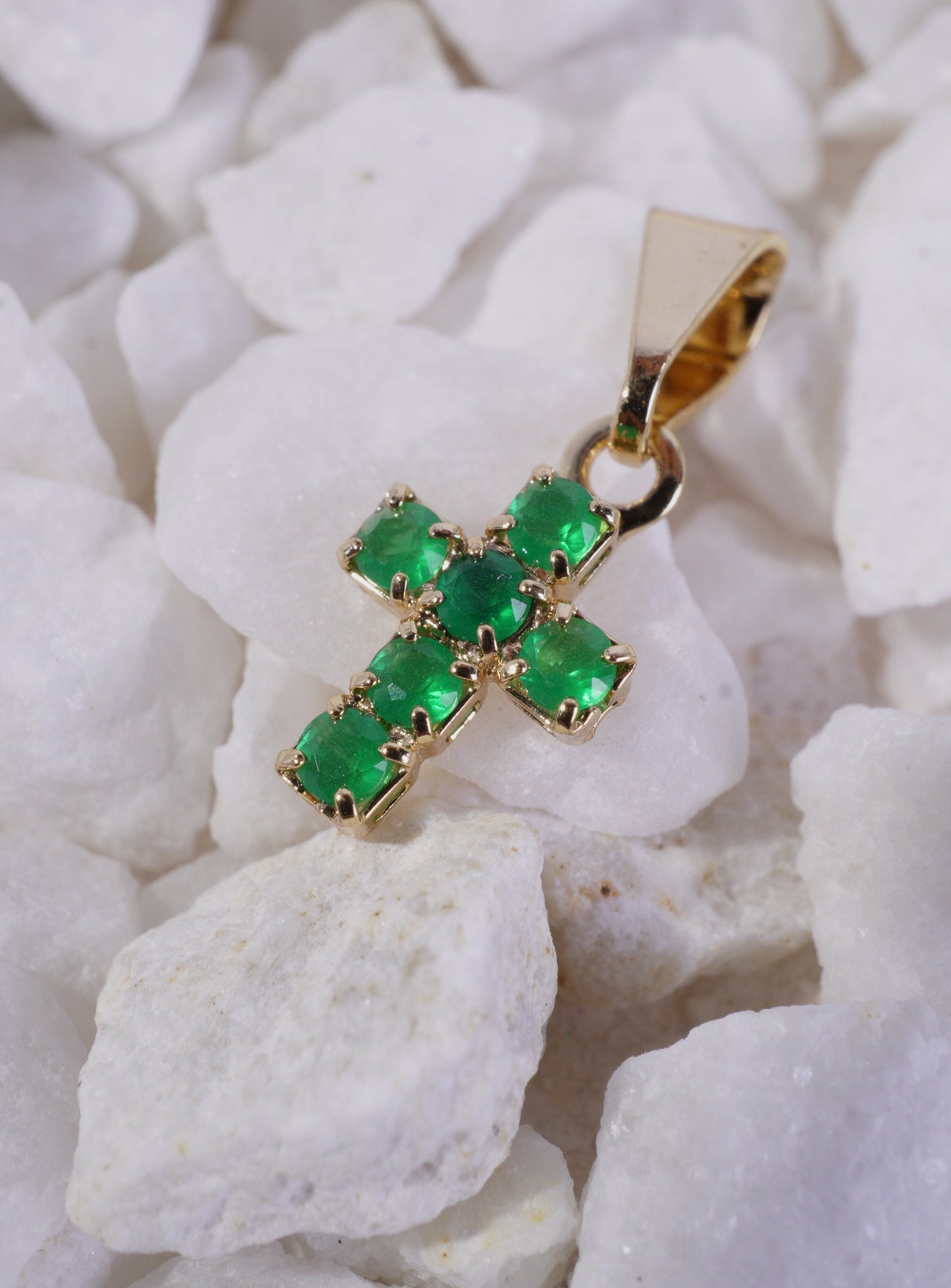 DIJE CRUZ PEQUEÑO CIRCONES VERDES