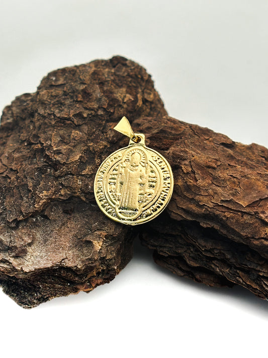 DIJE MEDALLA SAN BENITO GRANDE