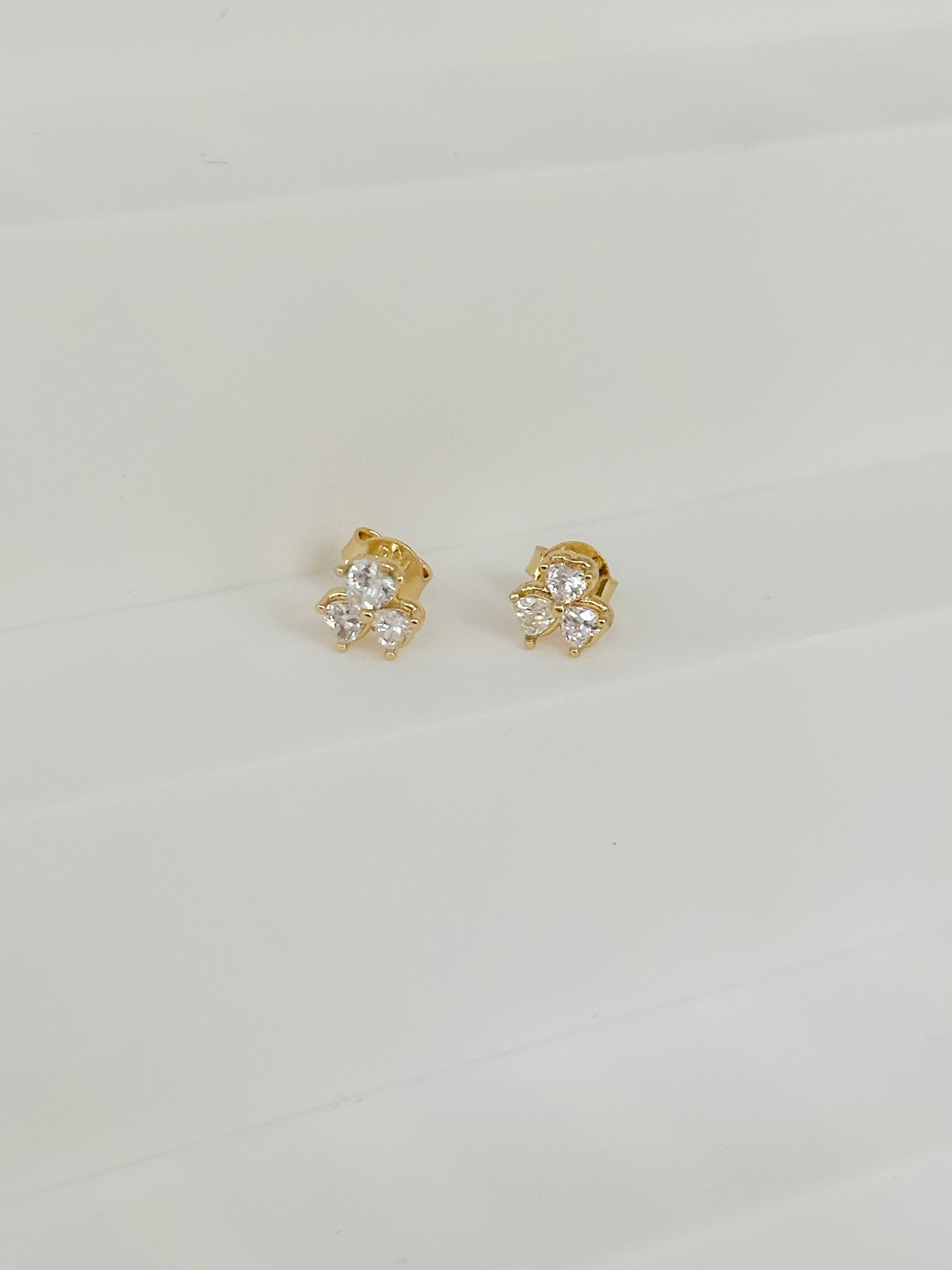 TOPO TRIPLE CORAZONES CIRCON BLANCO DM